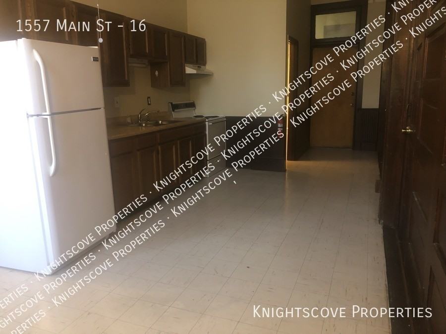 1557 Main Street #16 - Photo 4 of 30