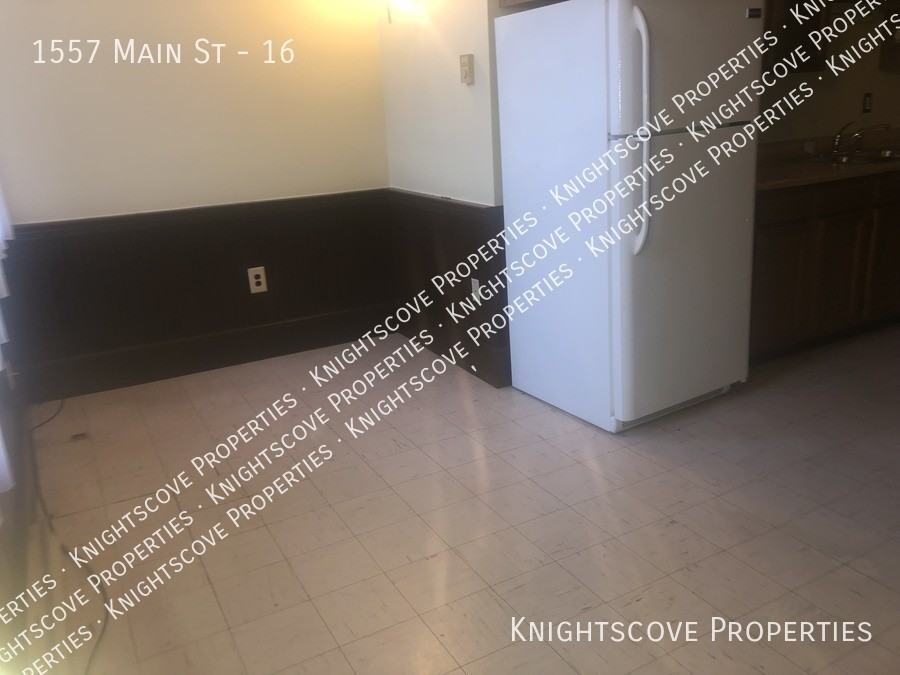 1557 Main Street #16 - Photo 7 of 30