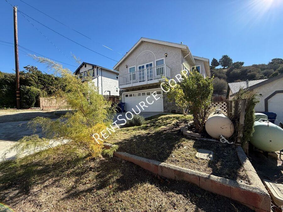 43328 Lookabout Road - Photo 3 of 28