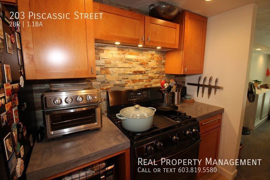 203 Piscassic St - Photo 3 of 19