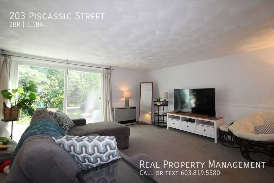 203 Piscassic St - Photo 6 of 19