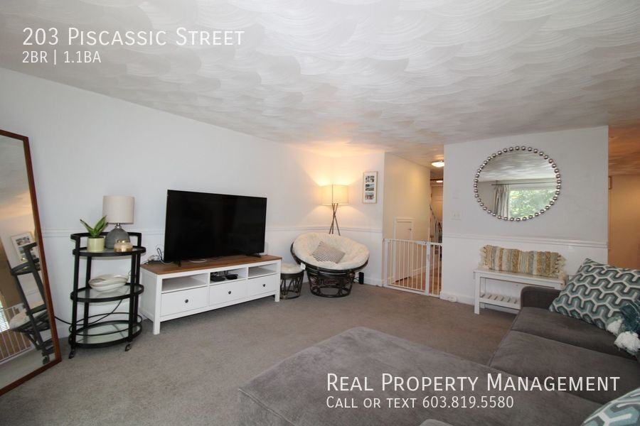 203 Piscassic St - Photo 7 of 19