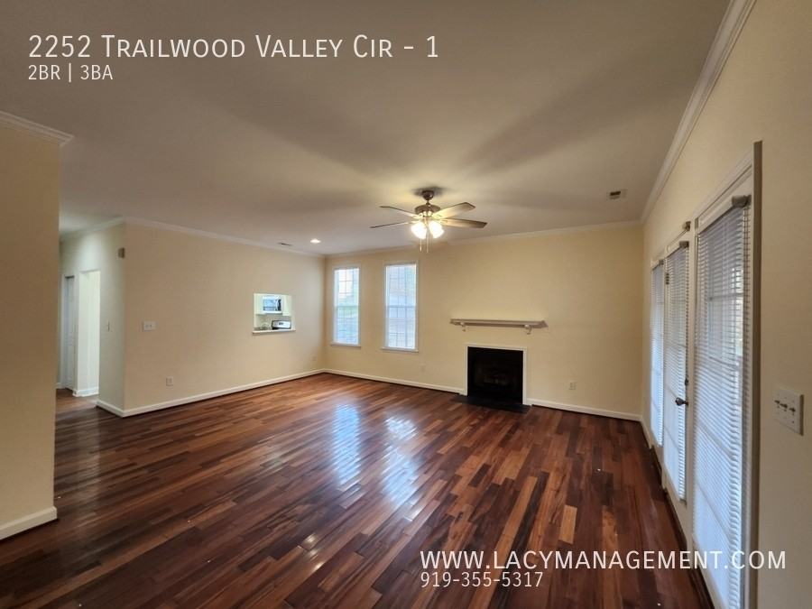 2252 Trailwood Valley Cir - Photo 6 of 18