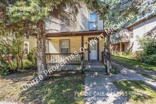 1253 Davis Avenue Northwest - Photo 1 of 1