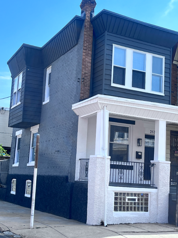 2520 Seybert Street - Photo 2 of 19