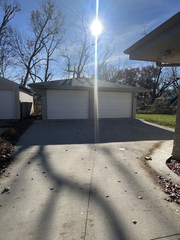 6210 Franklin Avenue - Photo 2 of 16