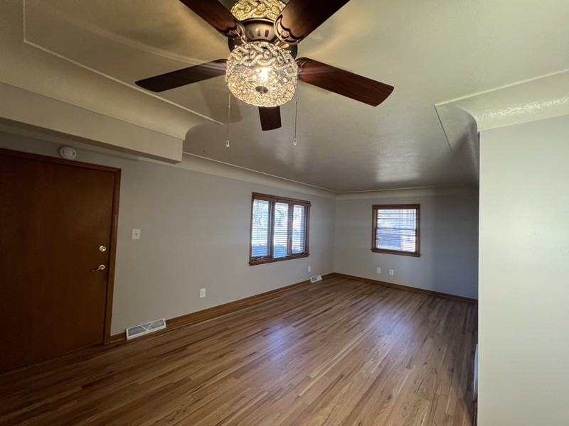 6210 Franklin Avenue - Photo 3 of 16