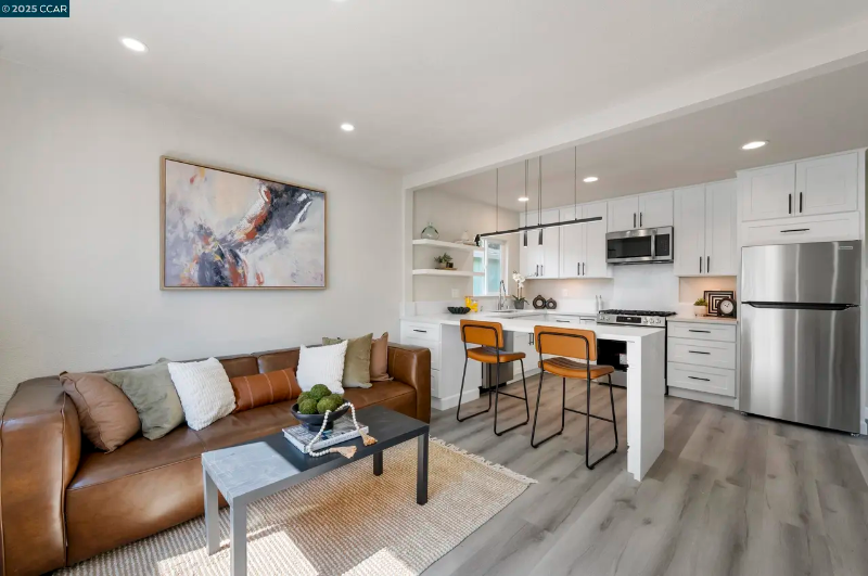 1245 90th Ave - Photo 2 of 20