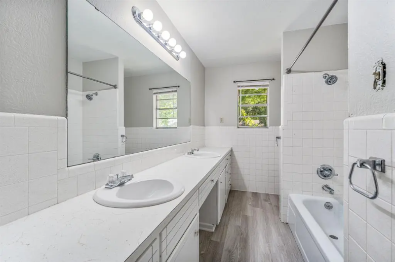 1016 North Meadowlark Lane - Photo 5 of 17