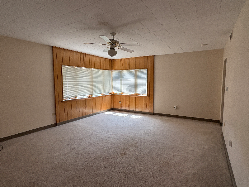 1000 Melrose Ave #1 - Photo 3 of 9