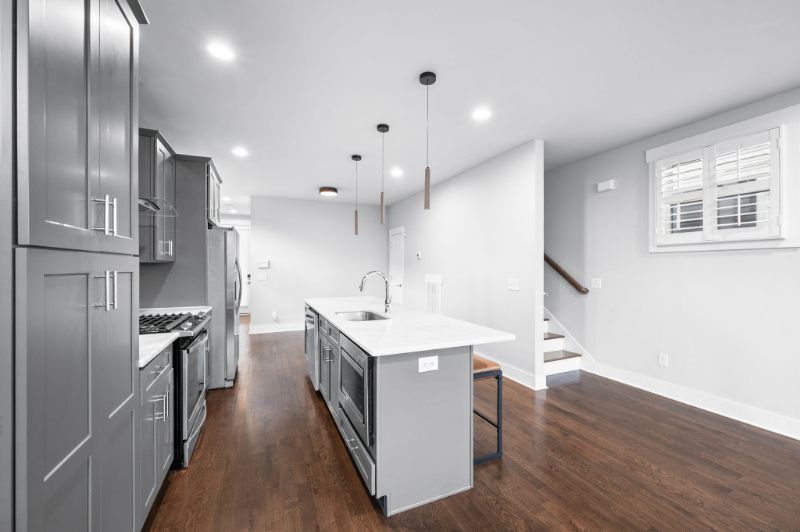 1833 16th Ave N - Photo 4 of 20