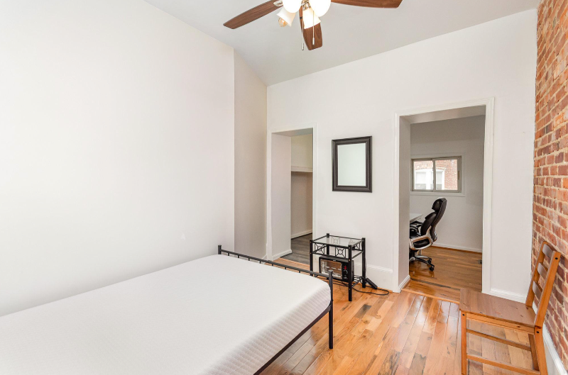 3580 13th St Nw - Photo 4 of 5