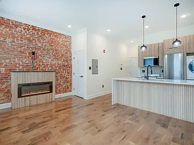 2841 W Diamond St #10 - Photo 6 of 16