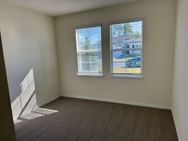 3210 Arch Ave - Photo 5 of 22