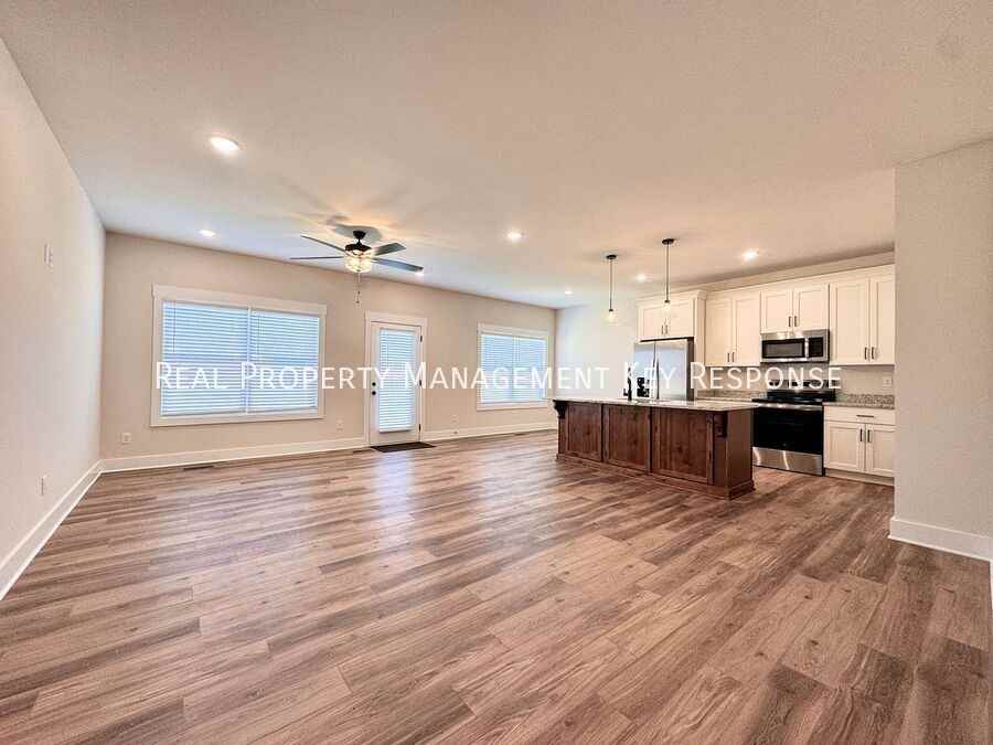 1170 1170 Angus Way - Photo 2 of 20