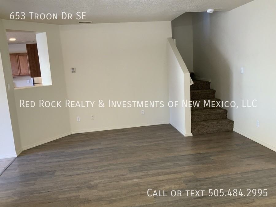 653 Troon Dr Se - Photo 4 of 22