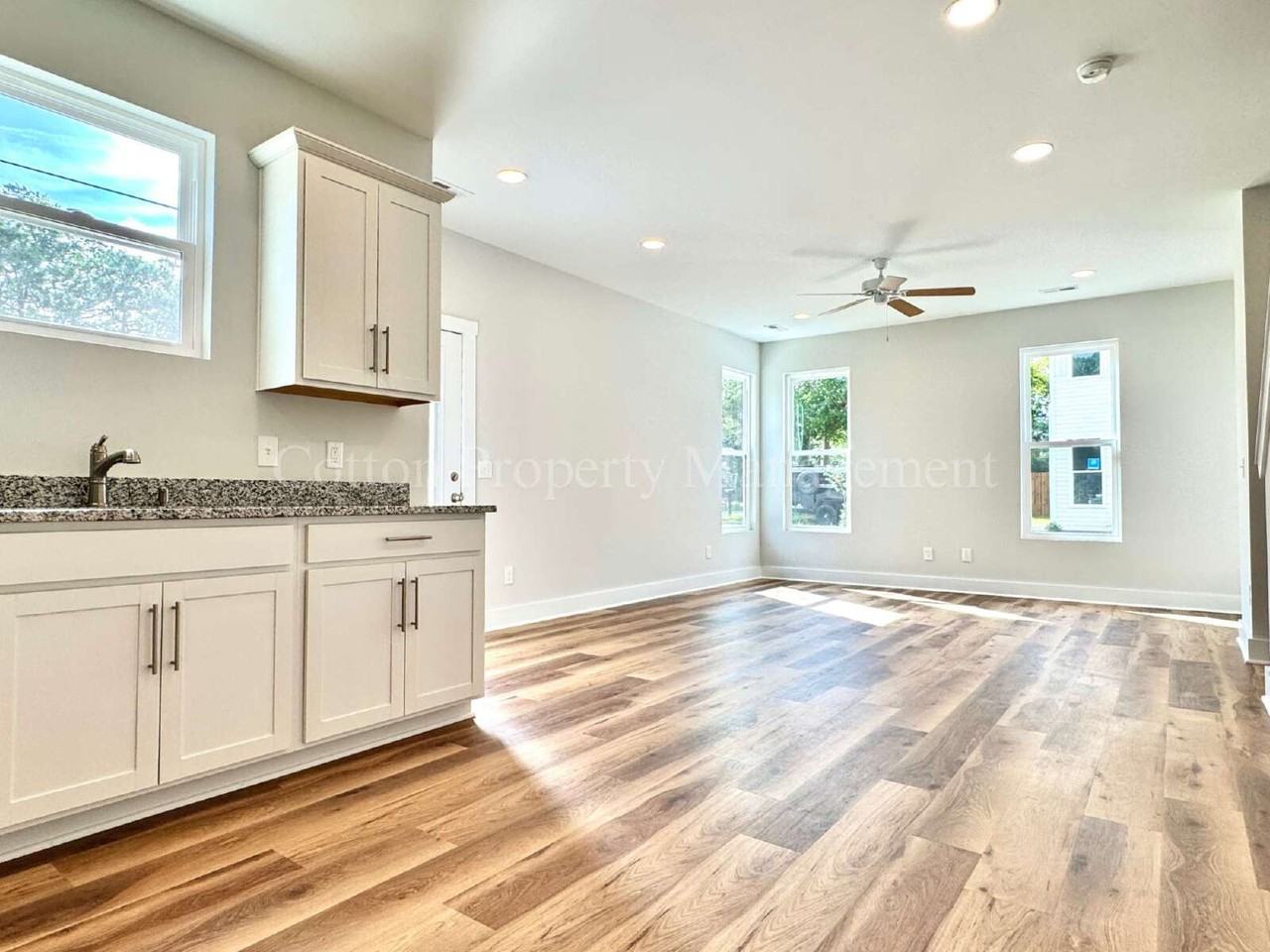 2860 Worth Drive #C - Photo 7 of 32