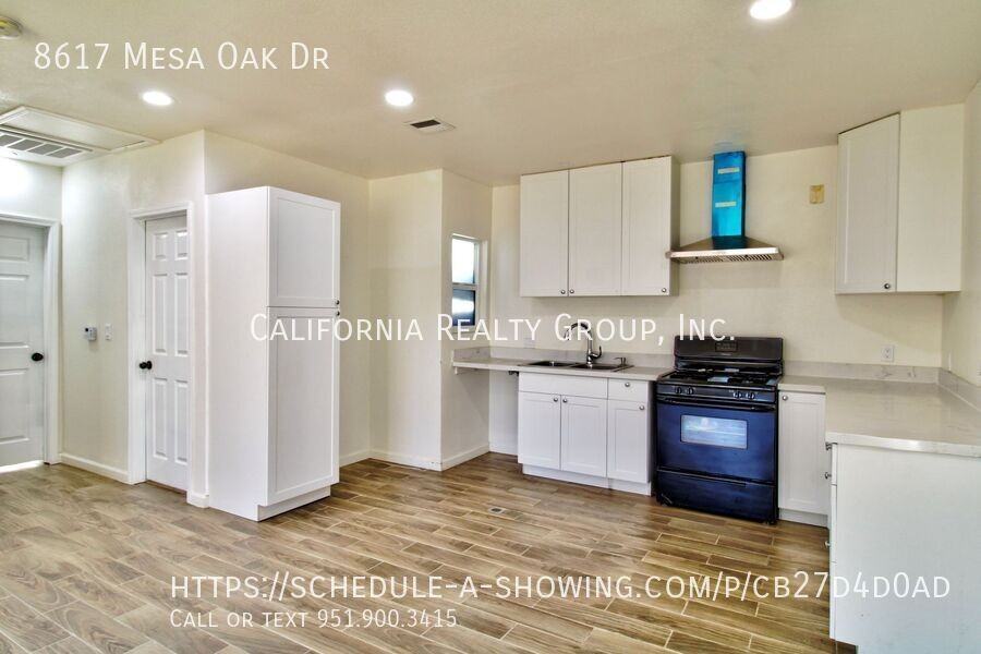 8617 Mesa Oak Drive - Photo 4 of 12