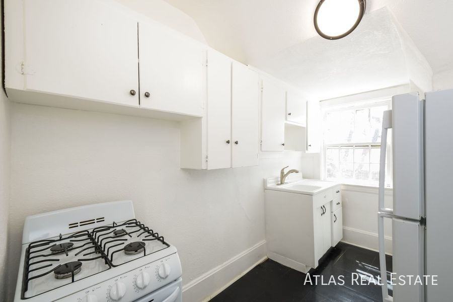 1220 Corona Street #4 - Photo 4 of 14