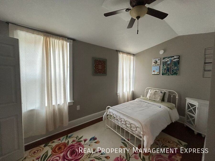 707 N Duluth Ave - Photo 6 of 17