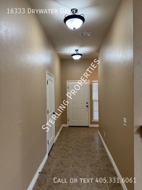 16333 Drywater Dr - Photo 3 of 34