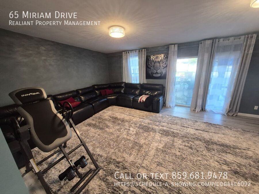 65 Miriam Dr - Photo 5 of 22