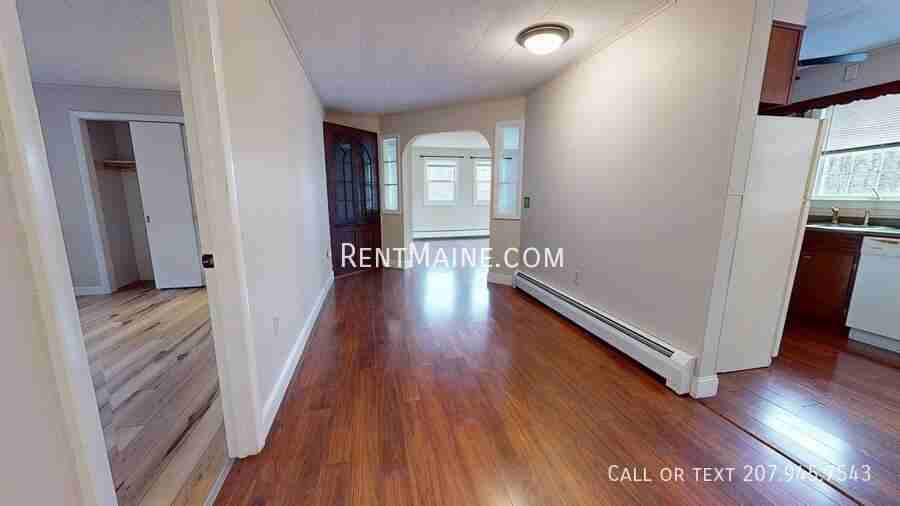 198 Main Road South #B - Photo 2 of 19