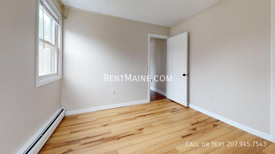 198 Main Road South #B - Photo 6 of 19