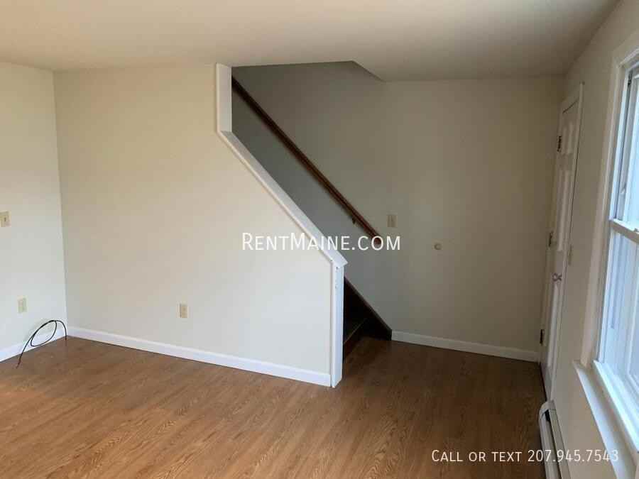 33 Yale St - Photo 2 of 15