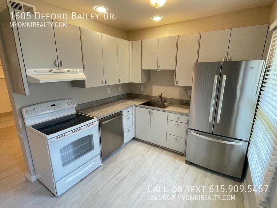 1605 Deford Bailey Ave - Photo 7 of 19