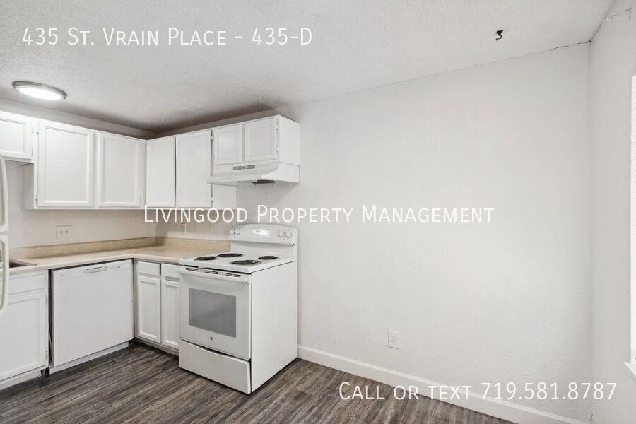 435 Saint Vrain Place #435D - Photo 6 of 17