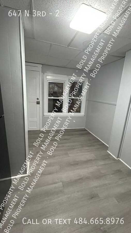 647 N 3rd St #2 - Photo 3 of 11