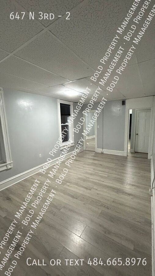 647 N 3rd St #2 - Photo 6 of 11