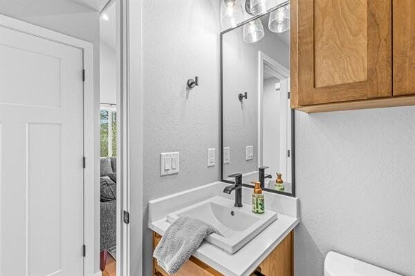 303 Gangnes Drive - Photo 6 of 26