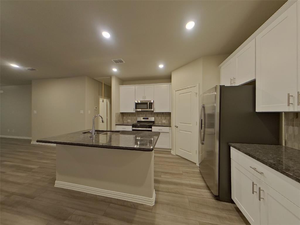 1805 Ash Oak Lane #1805 - Photo 2 of 16