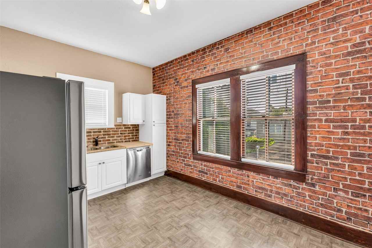 3010 Avenue Q #3010-3 - Photo 4 of 9