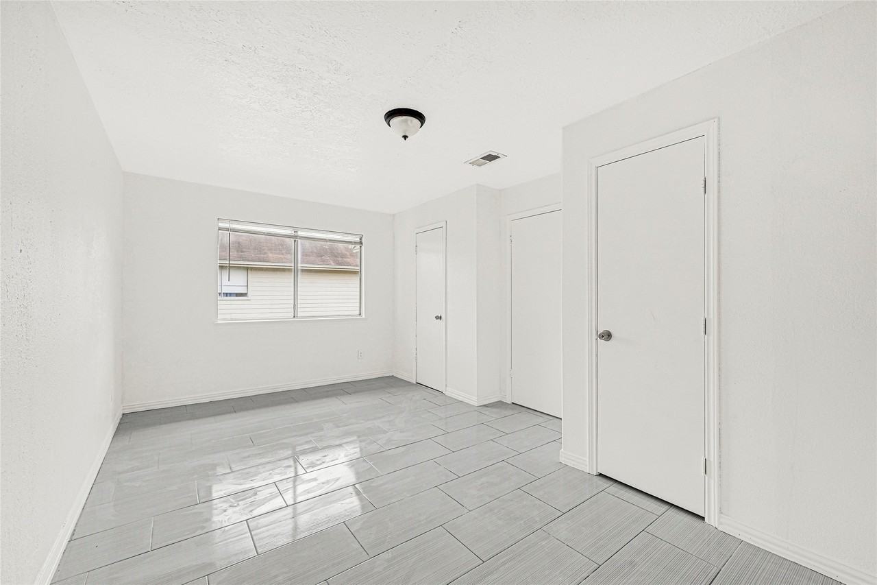 11878 Fairpoint Dr #11878 - Photo 5 of 26