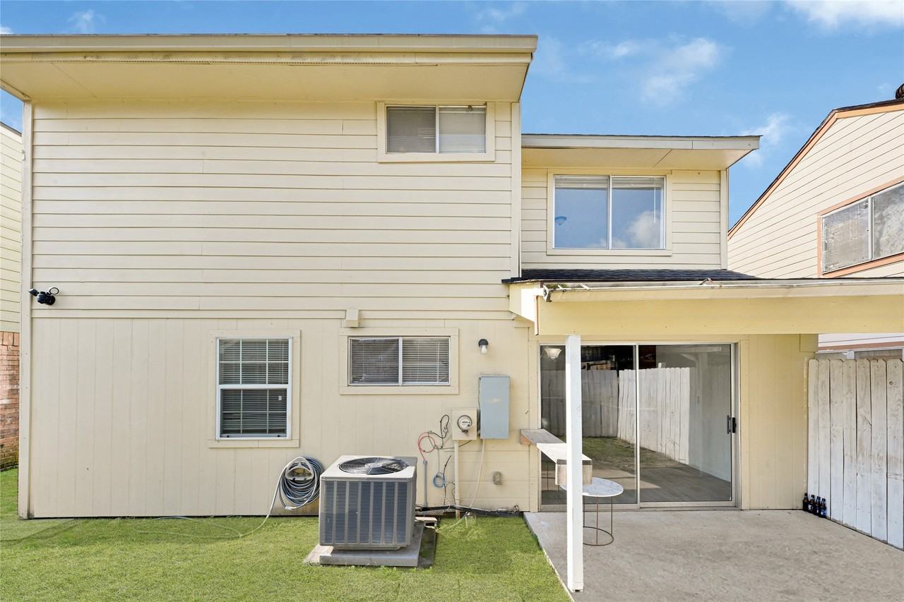 11878 Fairpoint Dr #11878 - Photo 6 of 26