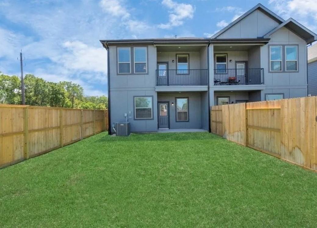 1526 Crystal Stream Dr #1526 - Photo 5 of 11