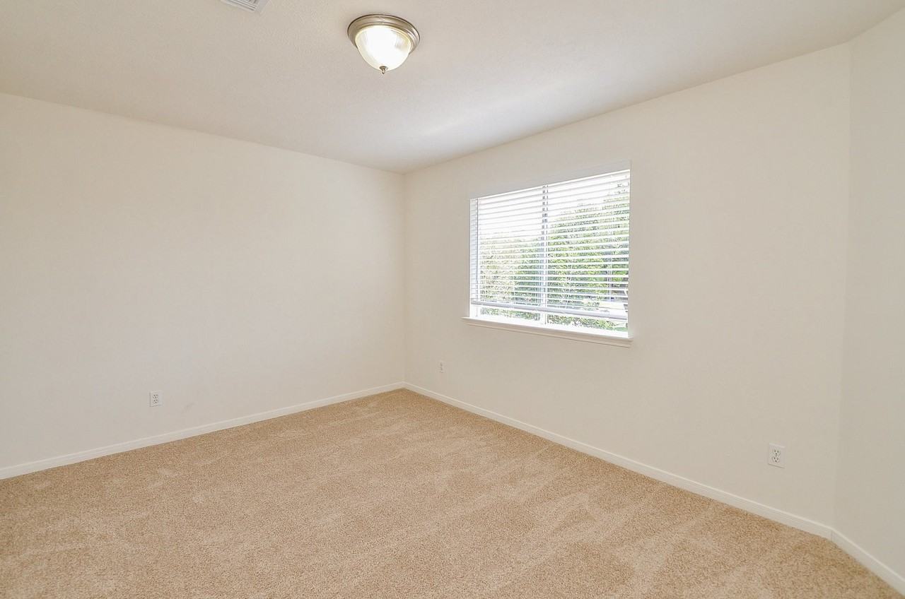 14811 Winterfair Dr #14811 - Photo 3 of 33