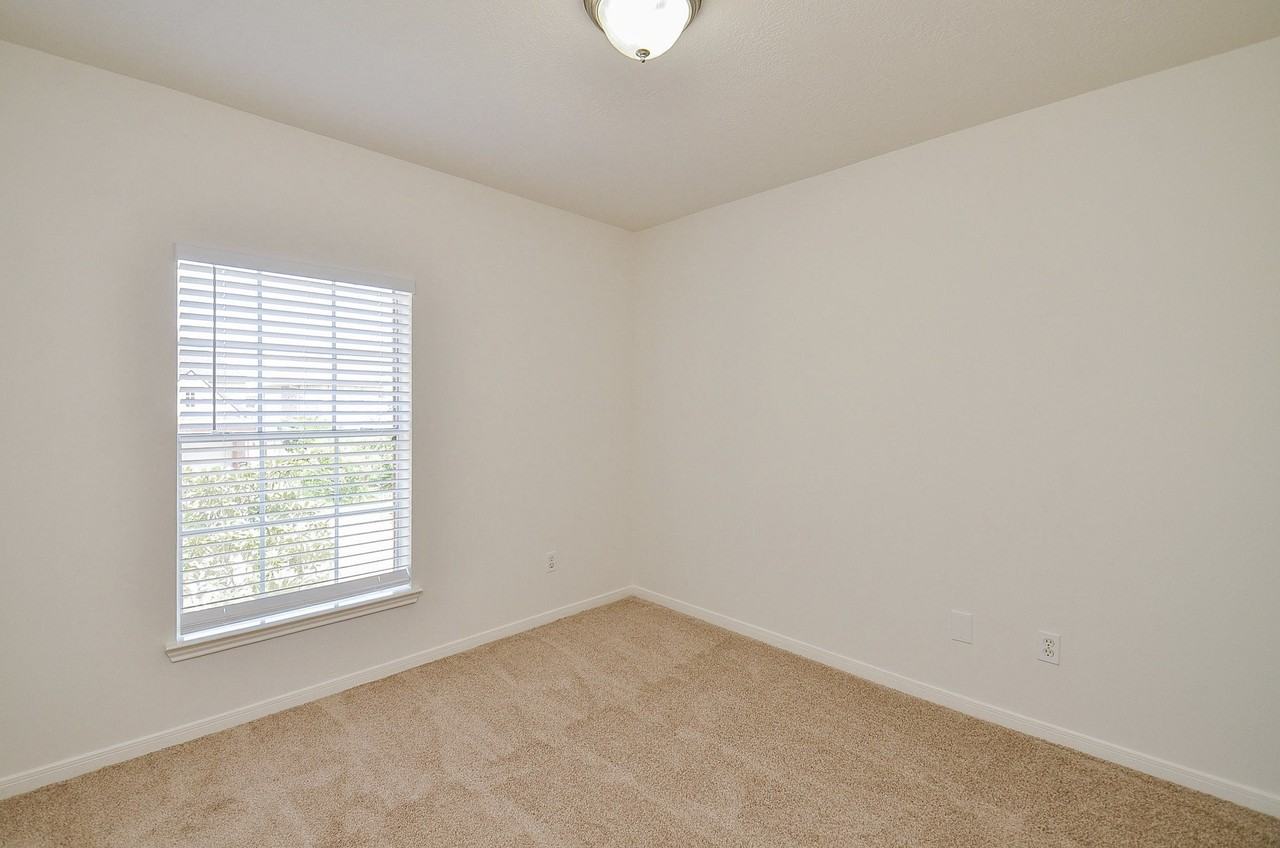 14811 Winterfair Dr #14811 - Photo 7 of 33