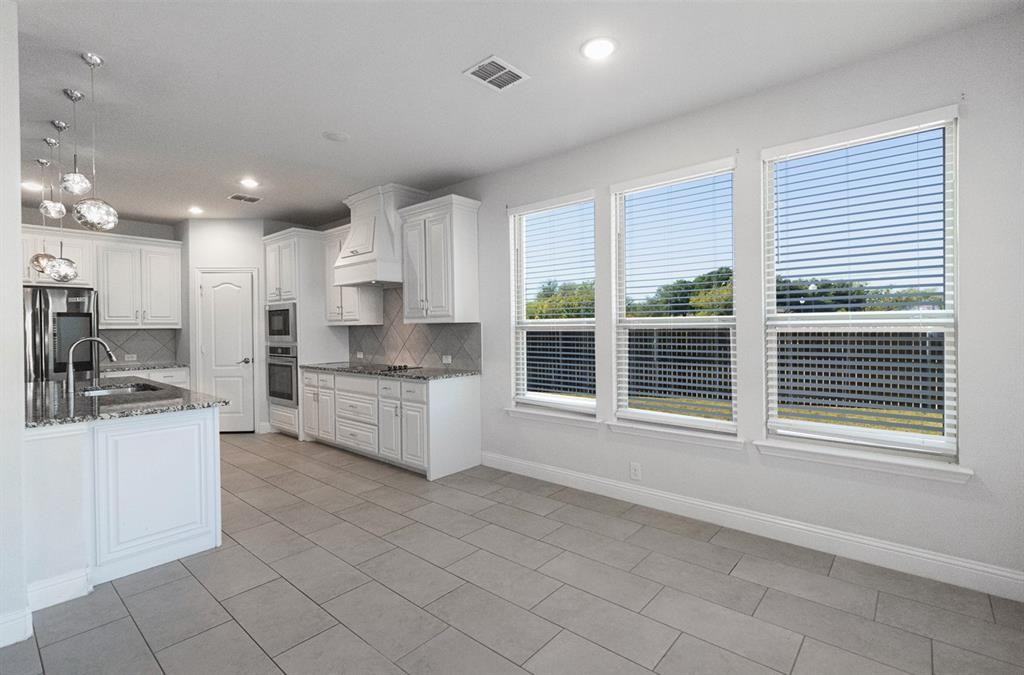 4003 Three Forks Rd #4003 - Photo 2 of 16