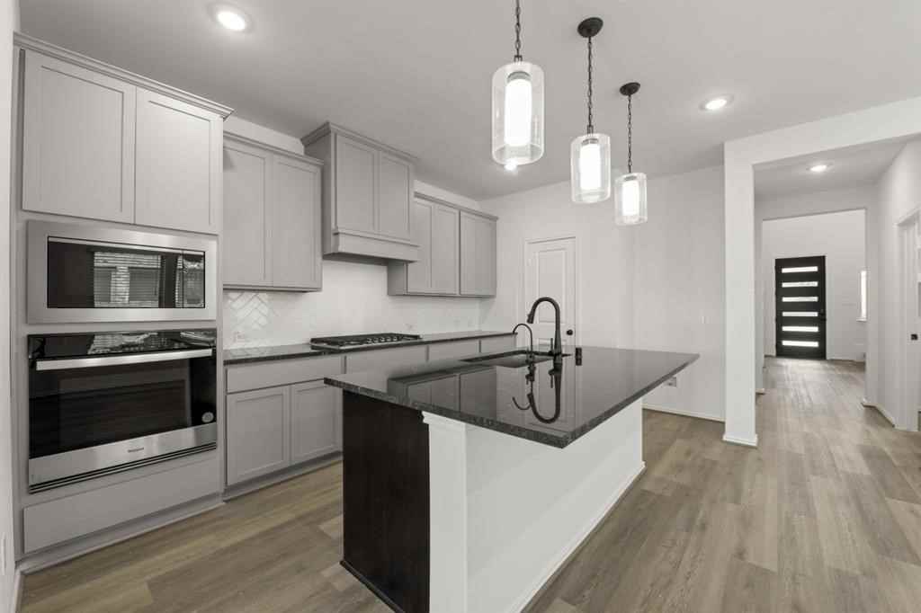 10739 Blossom River Dr #10739 - Photo 4 of 30