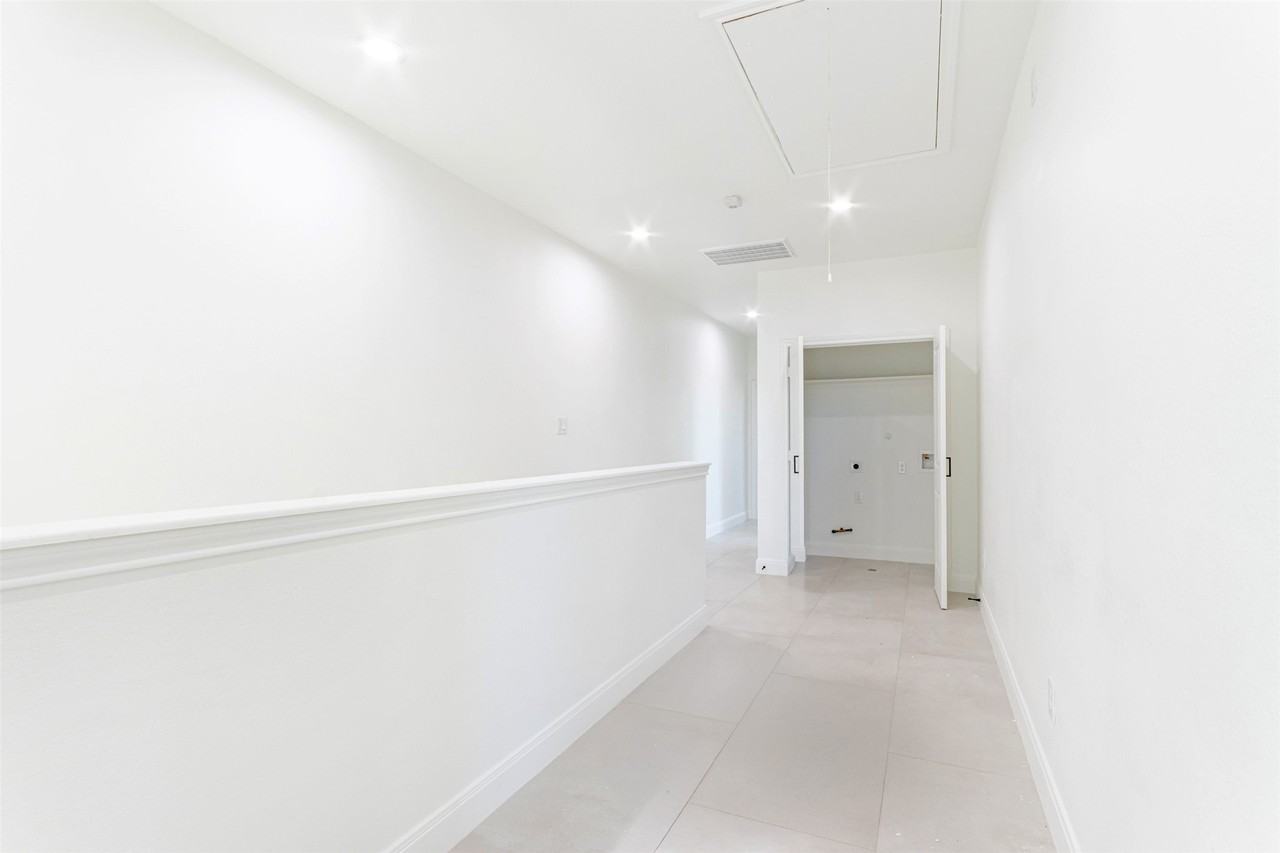 4008 Bennington St #4008 - Photo 2 of 50