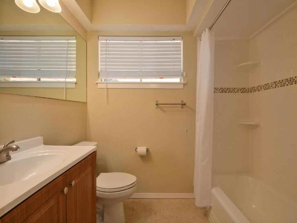 401 Cherry Hill Dr #401 - Photo 2 of 22