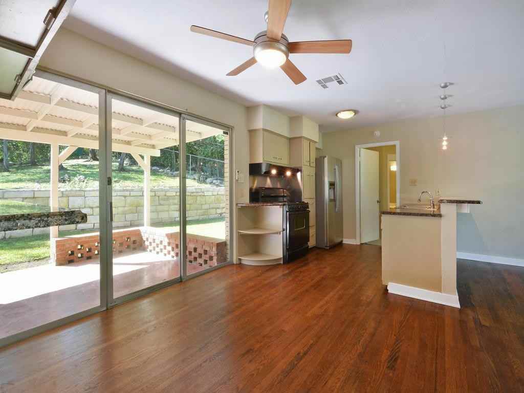 401 Cherry Hill Dr #401 - Photo 4 of 22