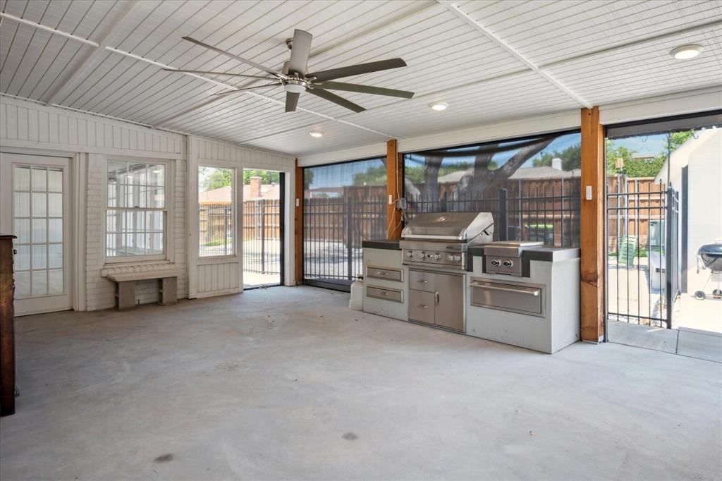 2801 Elmcrest Circle #2801 - Photo 3 of 37