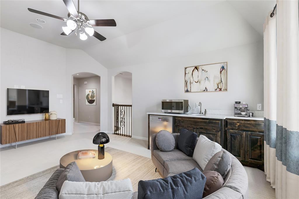 1304 Damsel Caitlyn Dr #1304 - Photo 5 of 28