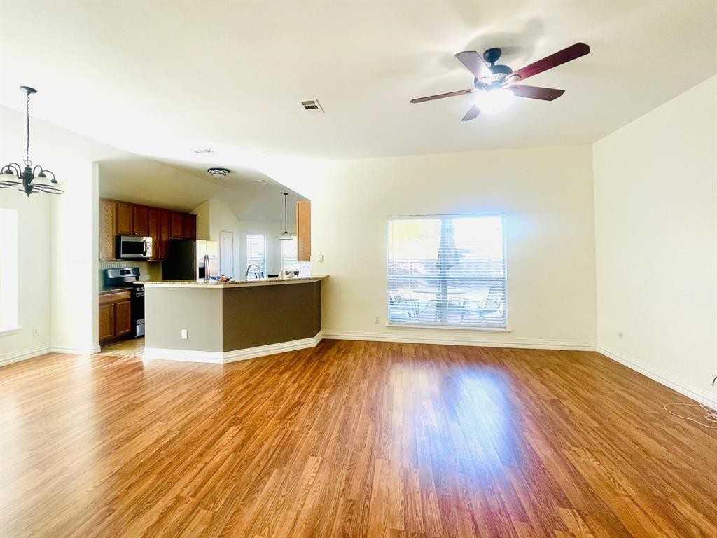 8416 Sonnet Dr #8416 - Photo 3 of 24