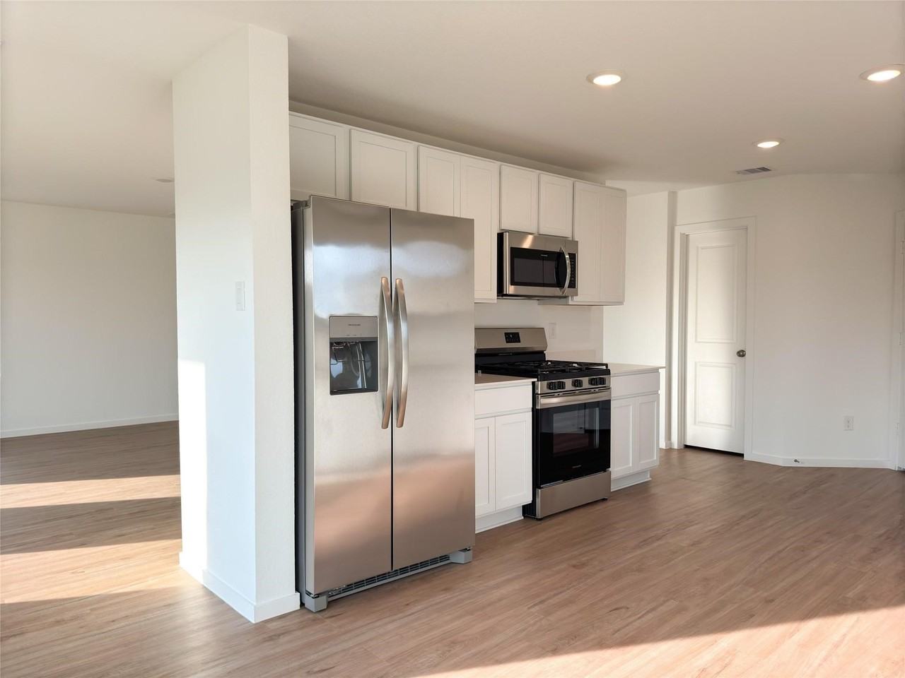 1122 Rustic Willow Dr #1122 - Photo 3 of 8